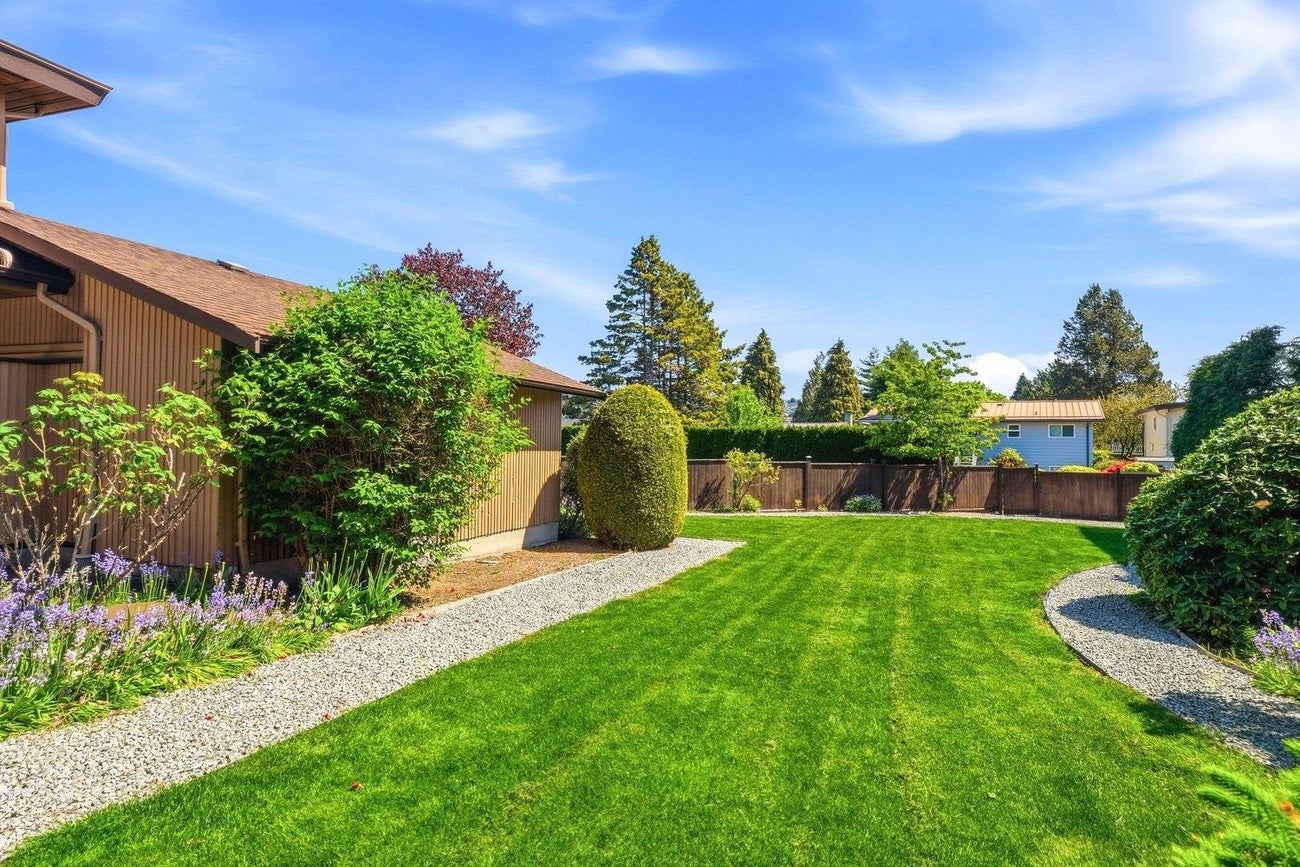1390 Eastlawn Drive - burnaby Single Family Residence for Sale, 5 Bedrooms (R3135907)# - 19 1390 Eastlawn Drive - burnaby Single Family Residence for Sale, 5 Bedrooms (R3135907)# - 19