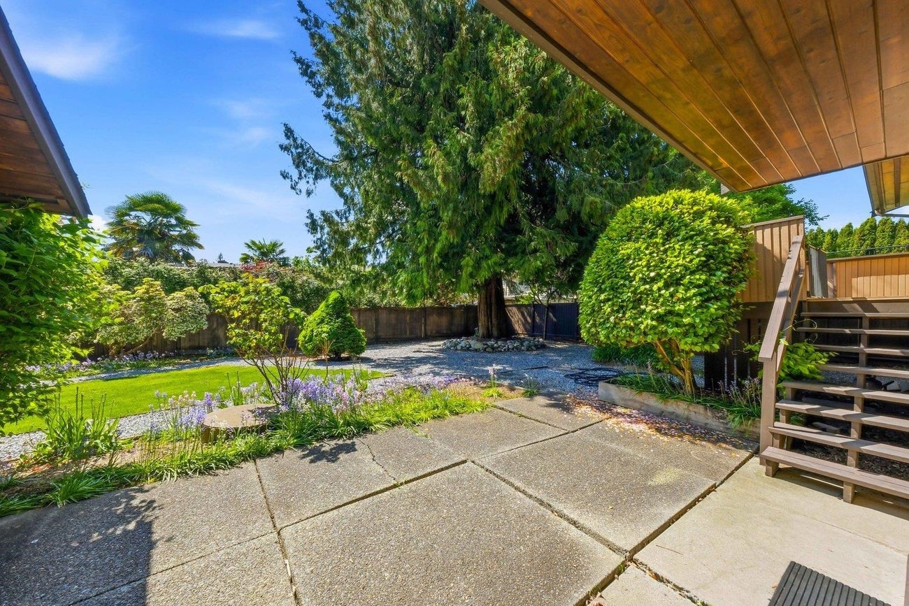 1390 Eastlawn Drive - burnaby Single Family Residence for Sale, 5 Bedrooms (R3135907)# - 20 1390 Eastlawn Drive - burnaby Single Family Residence for Sale, 5 Bedrooms (R3135907)# - 20