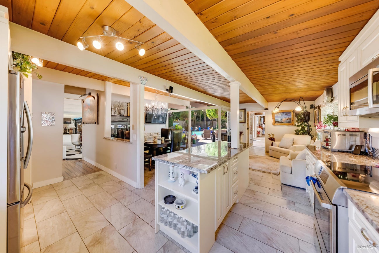 529 Appian Way - Coquitlam West Single Family Residence for Sale, 3 Bedrooms (R3136186)# - 14