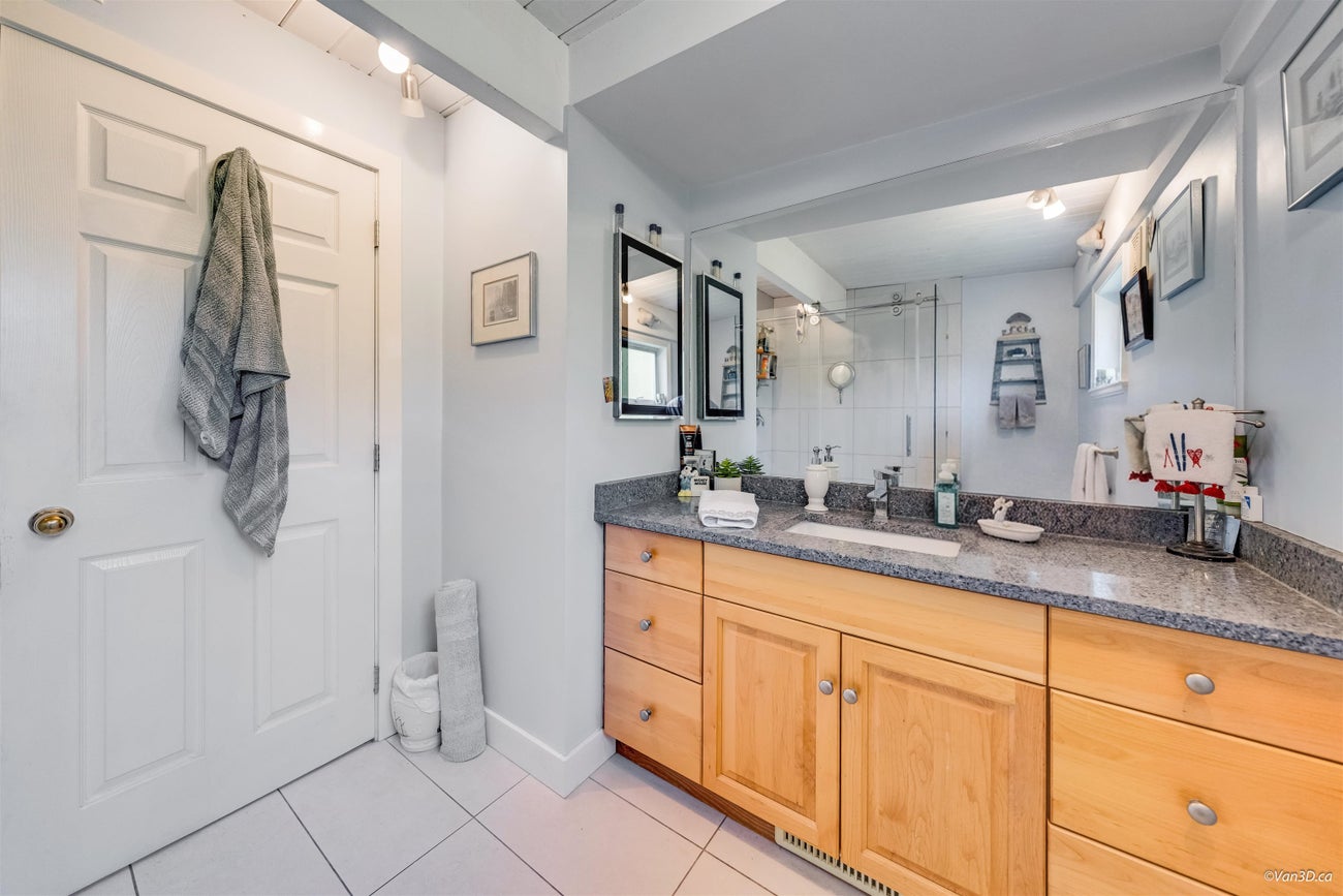 529 Appian Way - Coquitlam West Single Family Residence for Sale, 3 Bedrooms (R3136186)# - 18