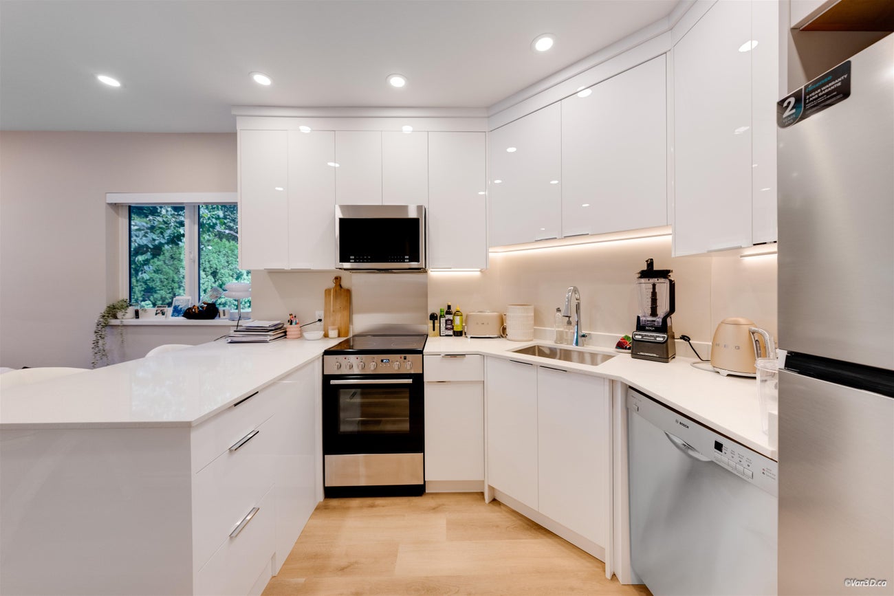 3000 Walton Avenue - Canyon Springs Single Family Residence for Sale, 4 Bedrooms (R3136357)# - 32 3000 Walton Avenue - Canyon Springs Single Family Residence for Sale, 4 Bedrooms (R3136357)# - 32