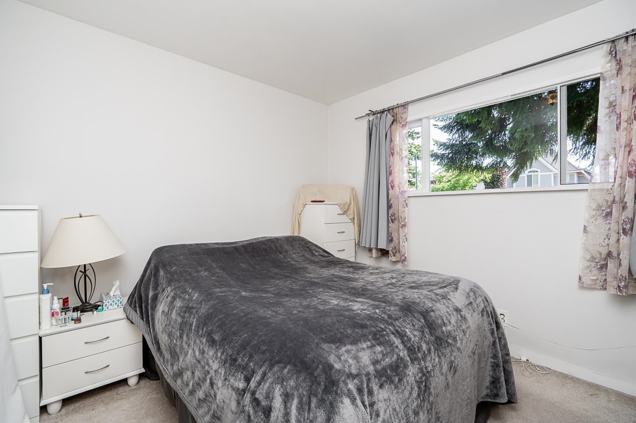 715 Roderick Avenue - Coquitlam West Single Family Residence for Sale, 3 Bedrooms (R3136949)# - 19