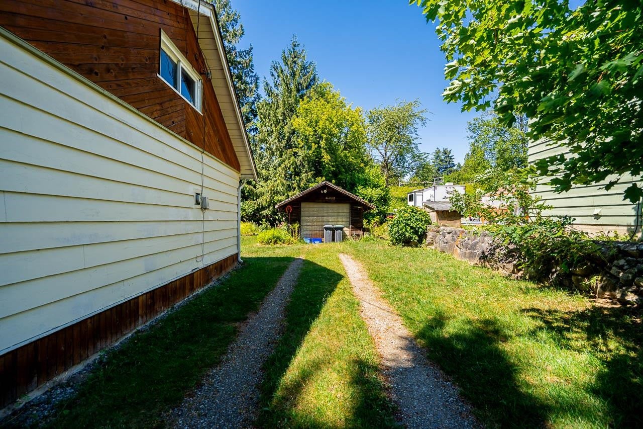 715 Roderick Avenue - Coquitlam West Single Family Residence for Sale, 3 Bedrooms (R3136949)# - 22