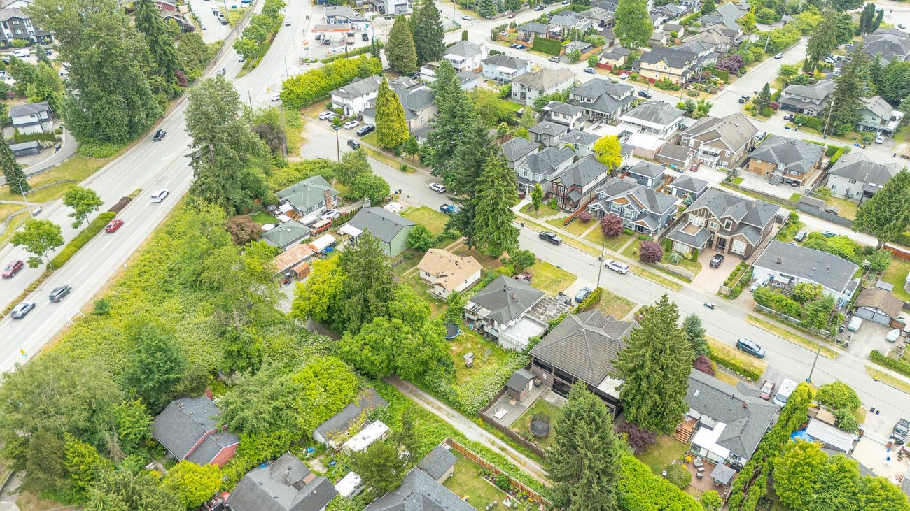 715 Roderick Avenue - Coquitlam West Single Family Residence for Sale, 3 Bedrooms (R3136949)# - 39