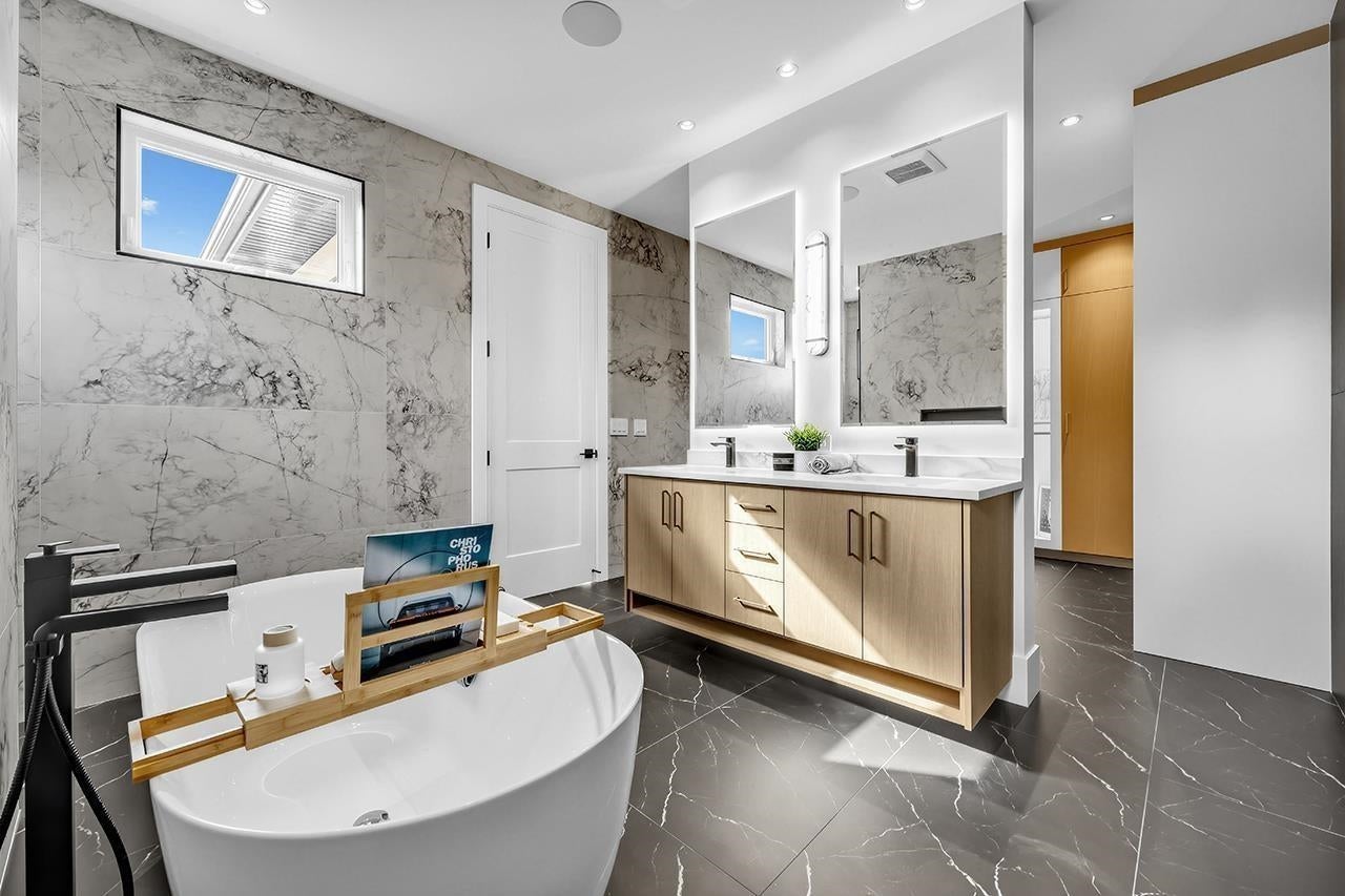 821 Prospect Street - Harbour Place Single Family Residence for Sale, 8 Bedrooms (R3137044)# - 21