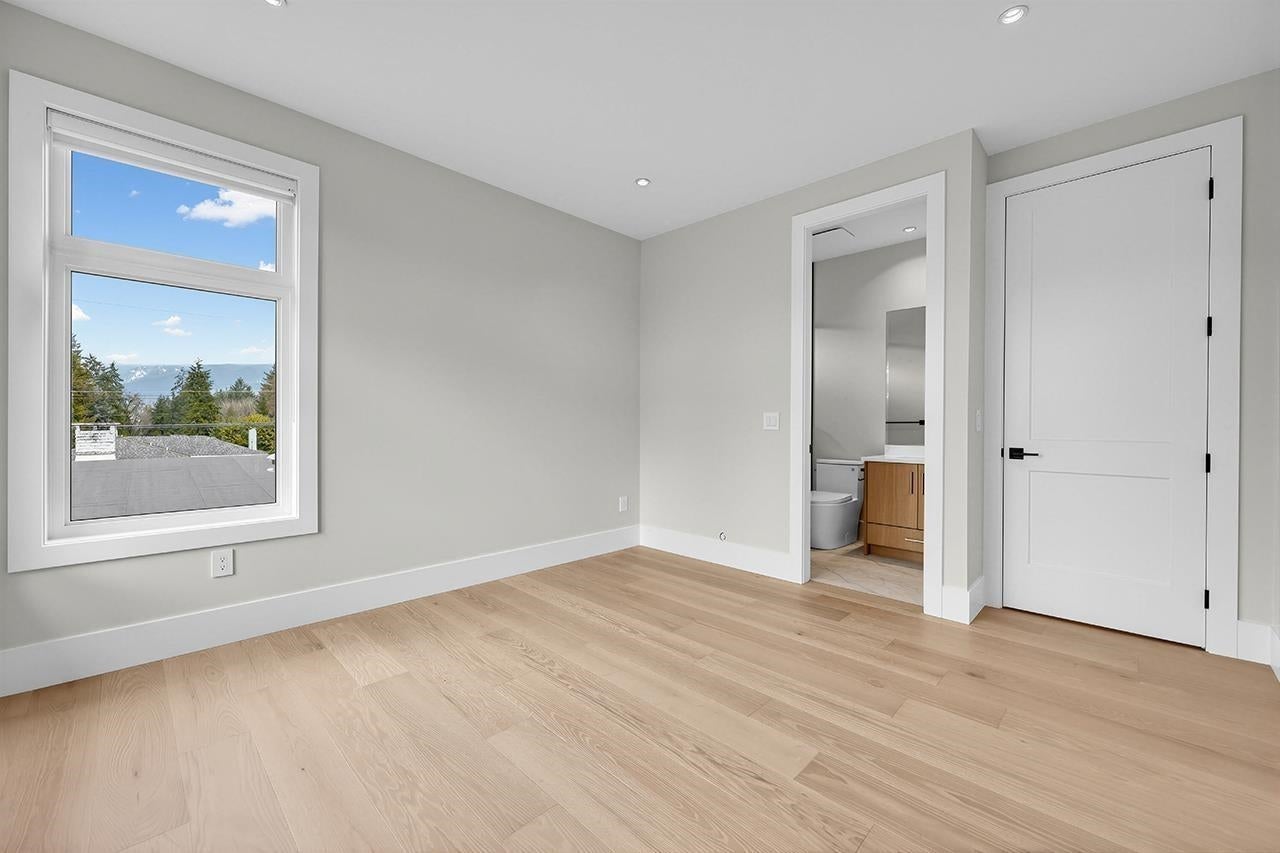 821 Prospect Street - Harbour Place Single Family Residence for Sale, 8 Bedrooms (R3137044)# - 28