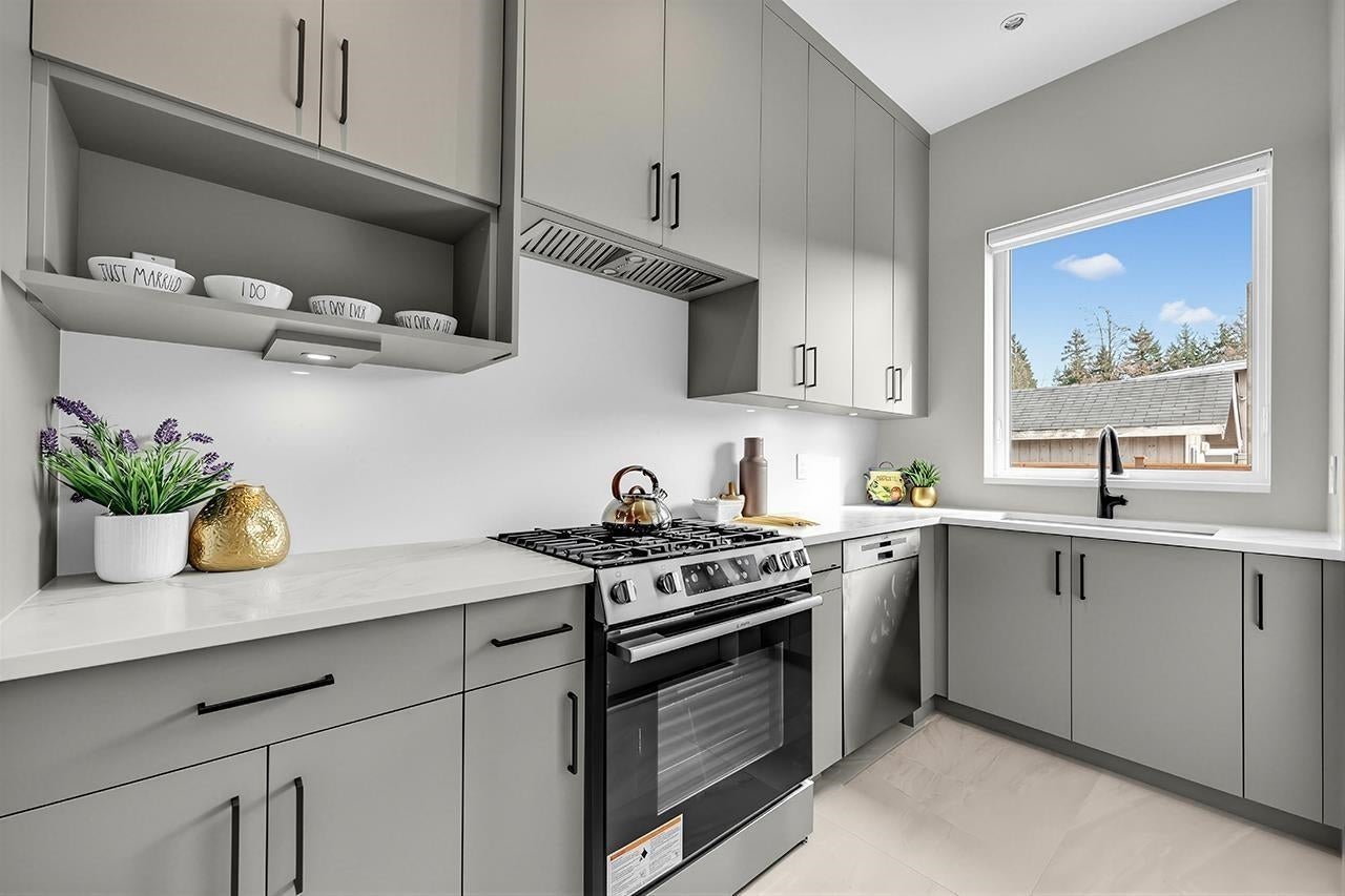 821 Prospect Street - Harbour Place Single Family Residence for Sale, 8 Bedrooms (R3137044)# - 8