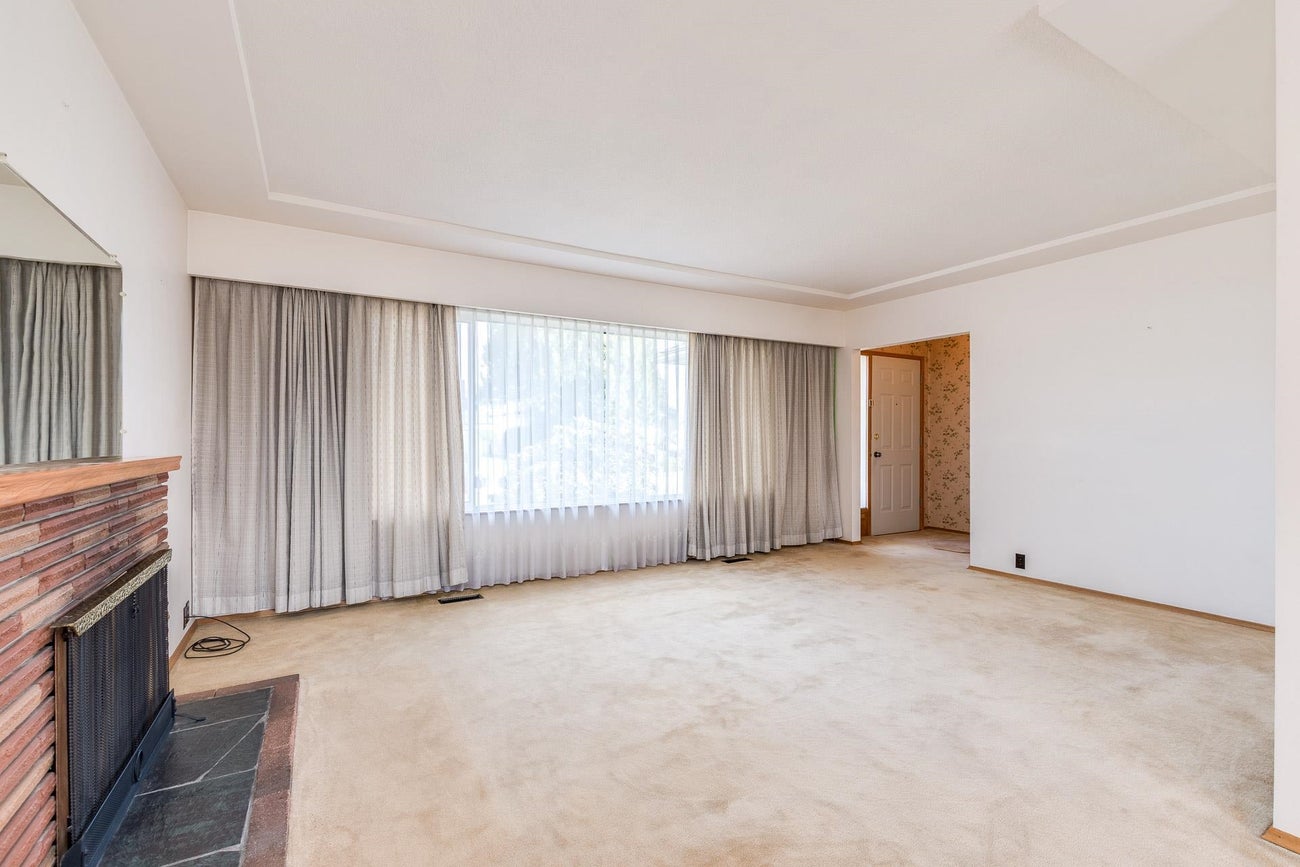 6664 Charles Street - Sperling-Duthie Single Family Residence for Sale, 3 Bedrooms (R3137072)# - 6