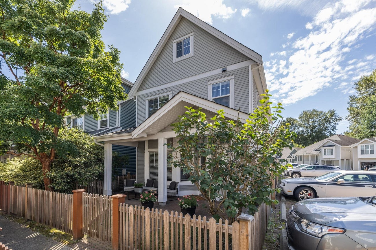 220 - 3000 Riverbend Drive - Coquitlam East Single Family Residence for Sale, 3 Bedrooms (R3137224)# - 1 220 - 3000 Riverbend Drive - Coquitlam East Single Family Residence for Sale, 3 Bedrooms (R3137224)# - 1