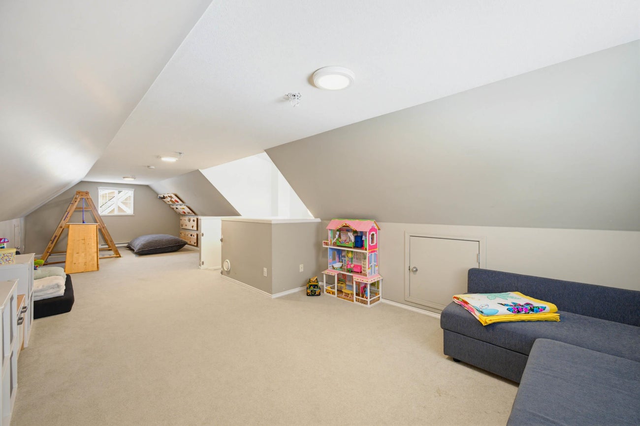 220 - 3000 Riverbend Drive - Coquitlam East Single Family Residence for Sale, 3 Bedrooms (R3137224)# - 36 220 - 3000 Riverbend Drive - Coquitlam East Single Family Residence for Sale, 3 Bedrooms (R3137224)# - 36