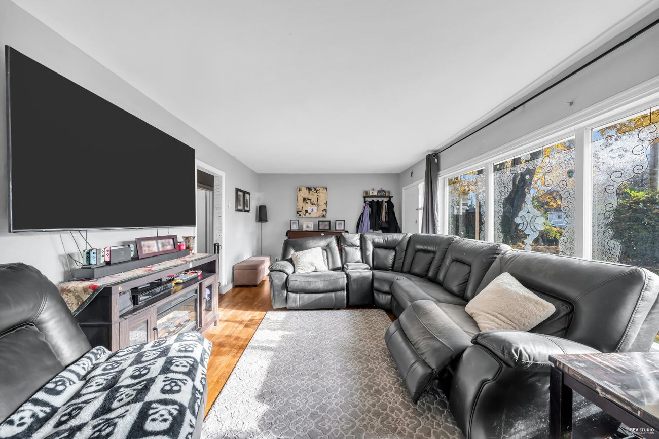 735 Lea Avenue - Coquitlam West Single Family Residence for Sale, 3 Bedrooms (R3137499)# - 7