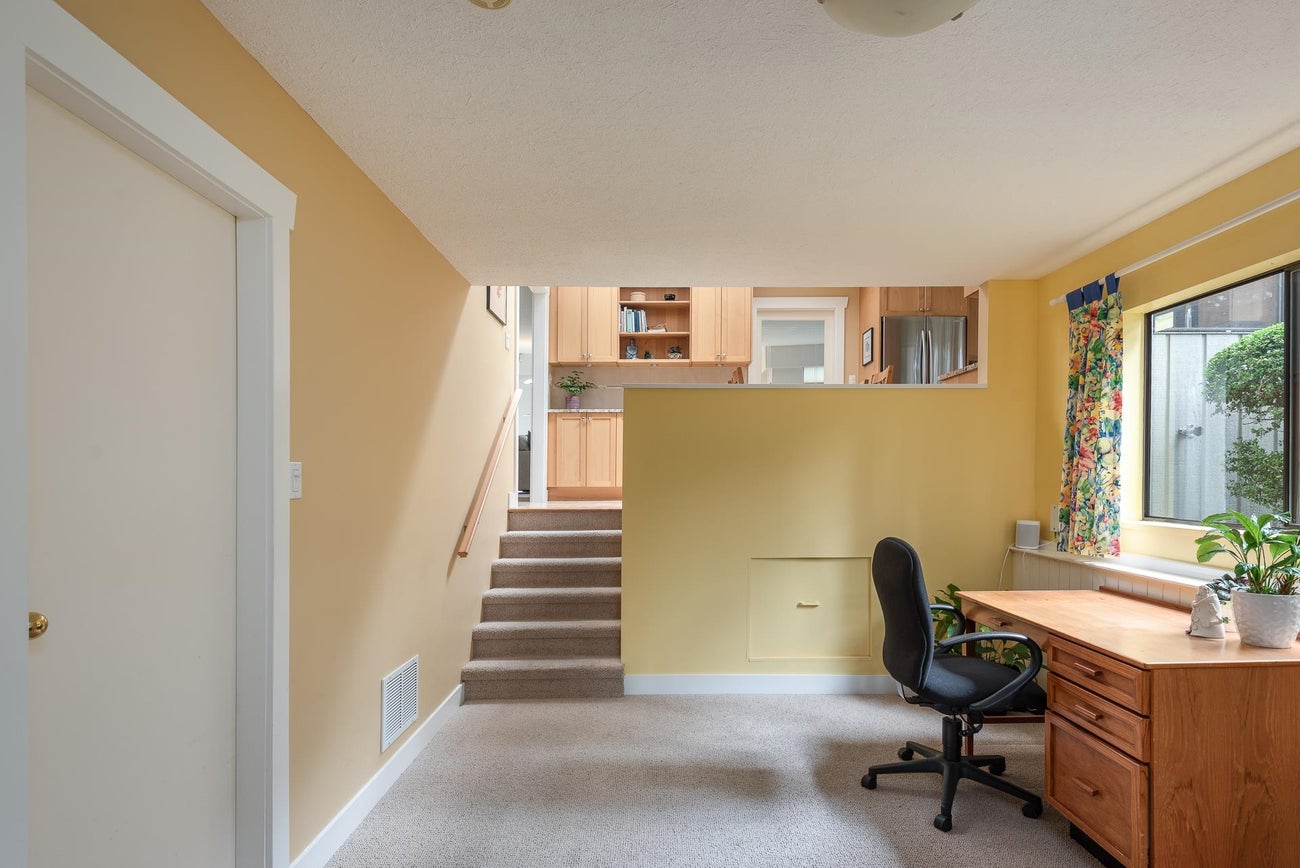 2376 King Albert Avenue - Central Coquitlam Single Family Residence for Sale, 3 Bedrooms (R3138091)# - 20