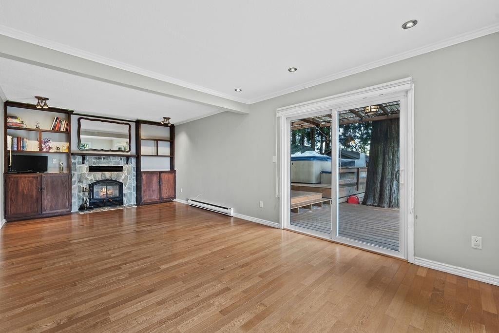 407 Dartmoor Drive - Coquitlam East Single Family Residence for Sale, 5 Bedrooms (R3138609)# - 10