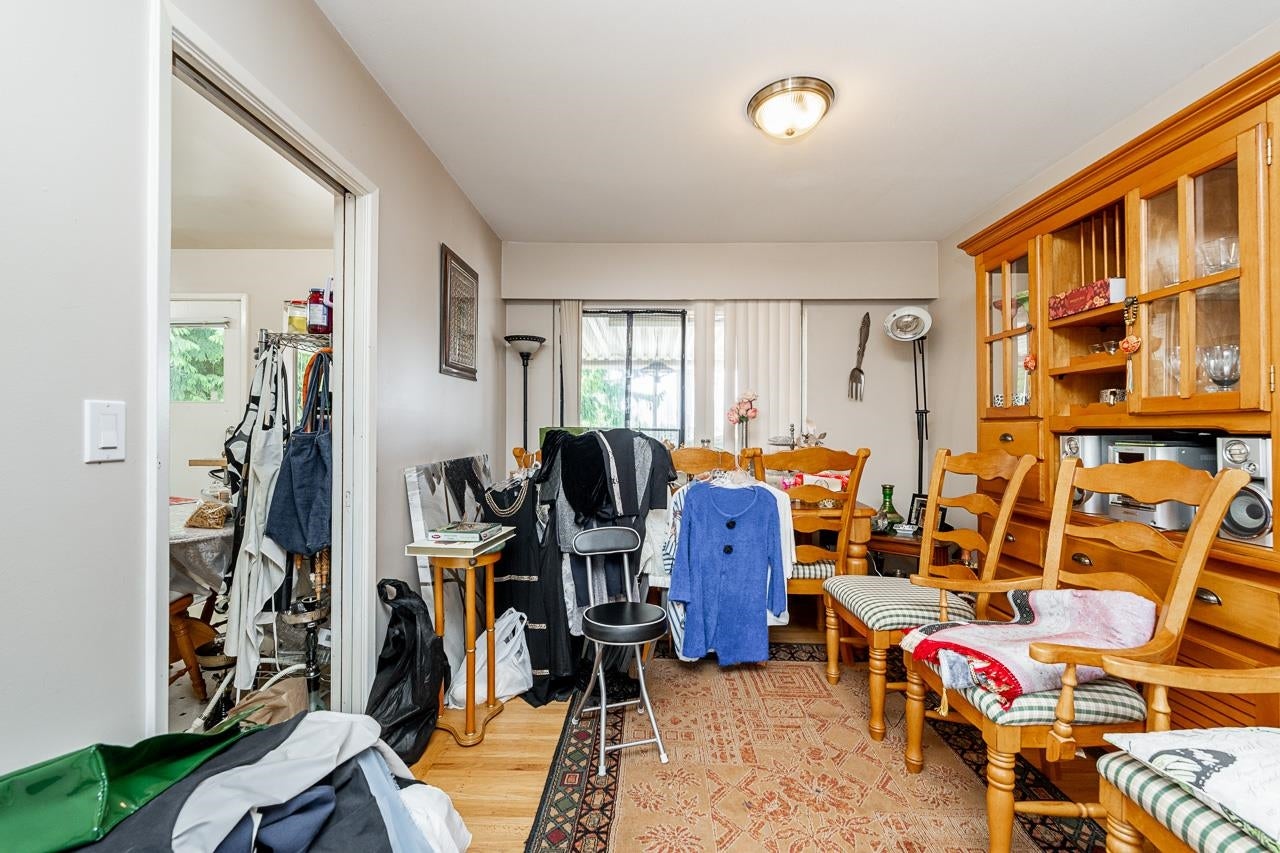716 Colinet Street - Central Coquitlam Single Family Residence for Sale, 5 Bedrooms (R3138664)# - 10