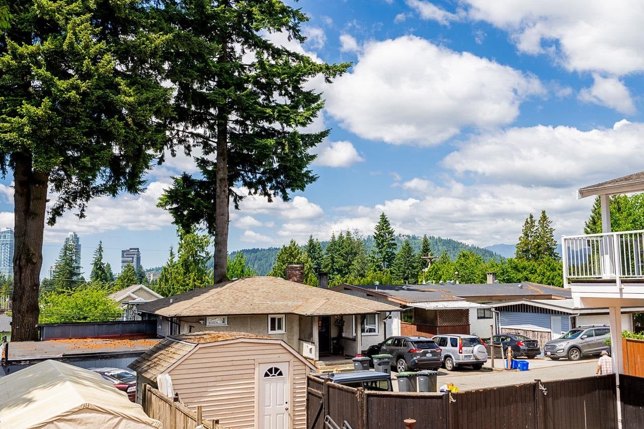 716 Colinet Street - Central Coquitlam Single Family Residence for Sale, 5 Bedrooms (R3138664)# - 13