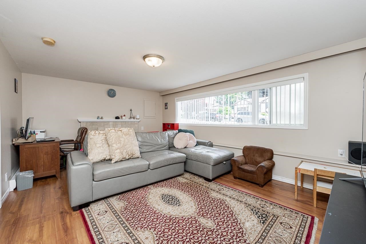 716 Colinet Street - Central Coquitlam Single Family Residence for Sale, 5 Bedrooms (R3138664)# - 21