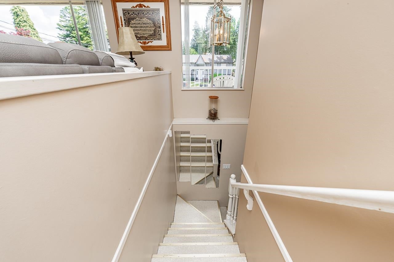 716 Colinet Street - Central Coquitlam Single Family Residence for Sale, 5 Bedrooms (R3138664)# - 6