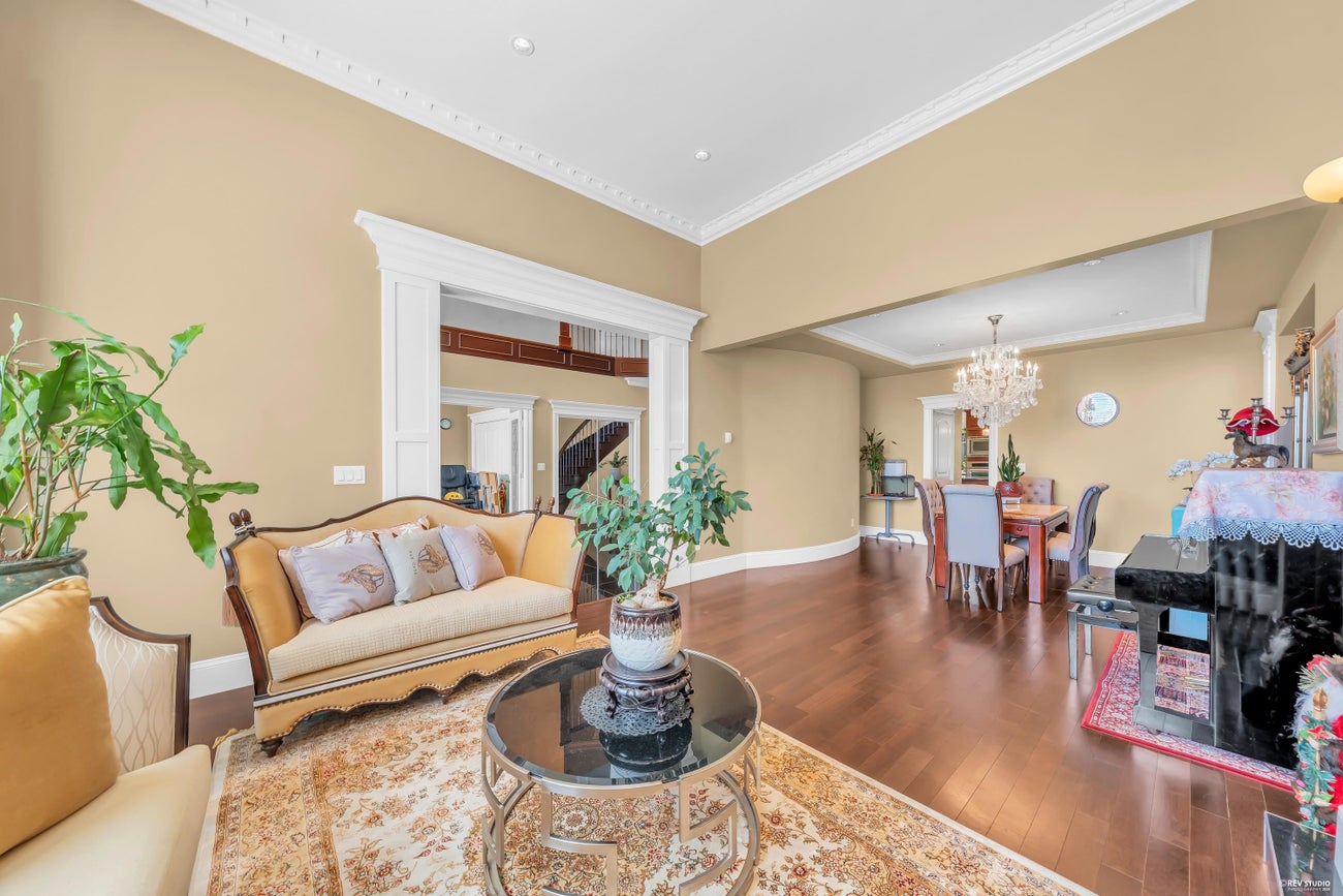 717 Shaw Avenue - Coquitlam West Single Family Residence for Sale, 8 Bedrooms (R3138754)# - 9