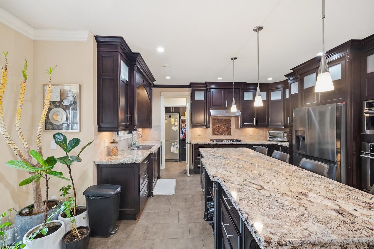 7440 Kraft Crescent - Government Road Single Family Residence for Sale, 6 Bedrooms (R3138867)# - 10
