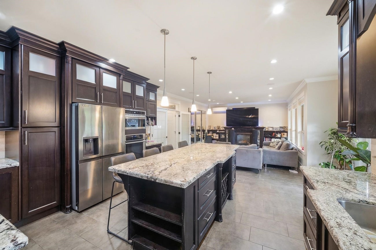 7440 Kraft Crescent - Government Road Single Family Residence for Sale, 6 Bedrooms (R3138867)# - 11