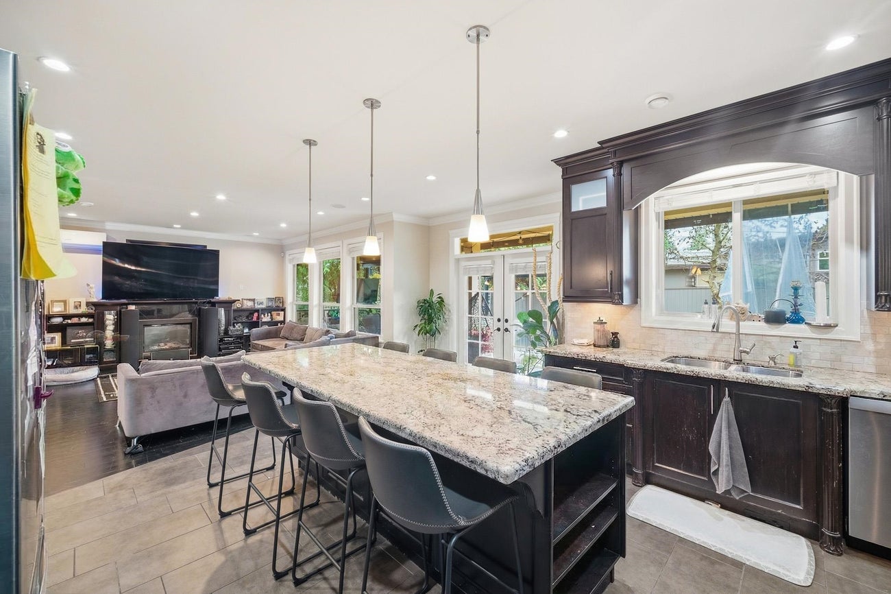 7440 Kraft Crescent - Government Road Single Family Residence for Sale, 6 Bedrooms (R3138867)# - 12