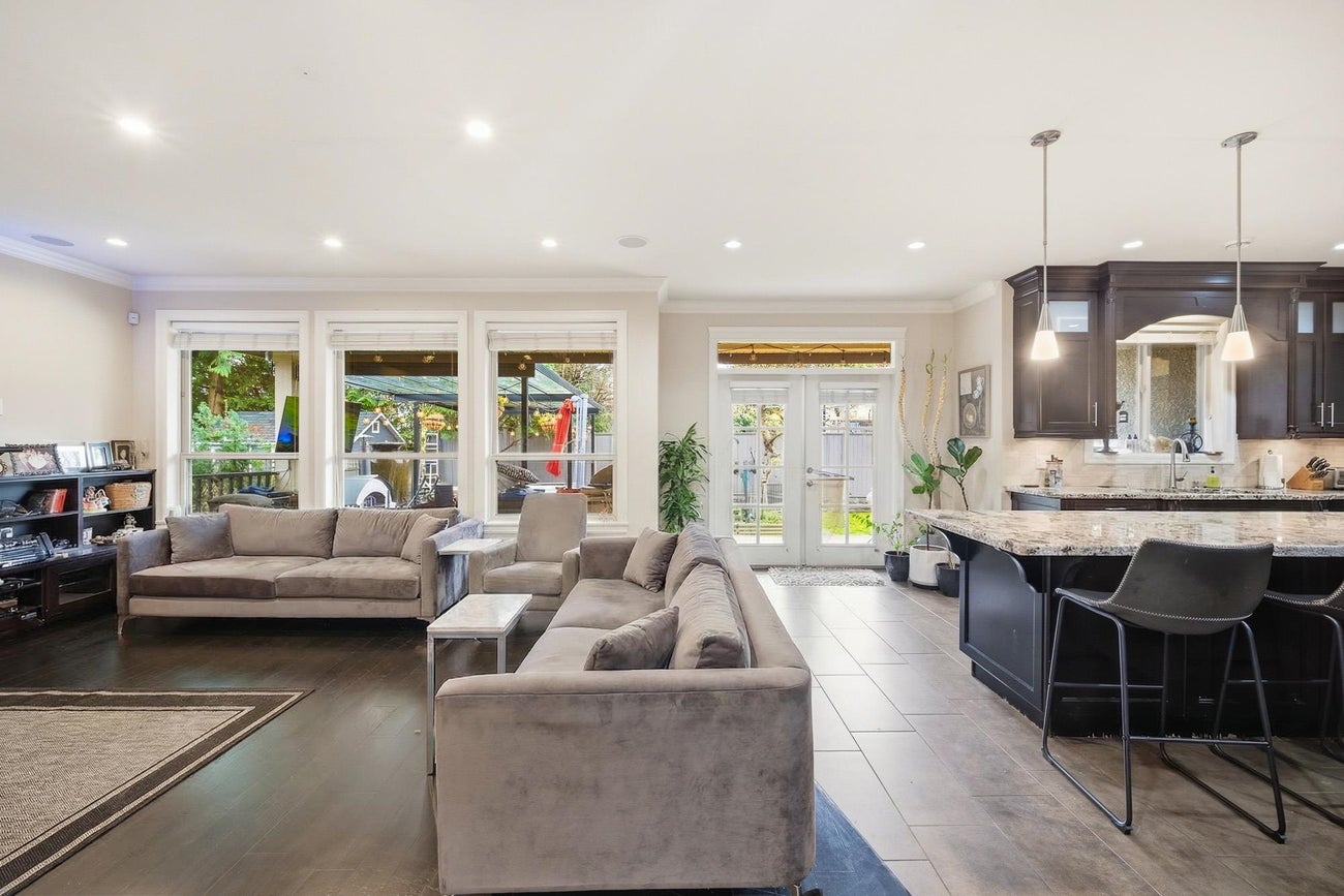7440 Kraft Crescent - Government Road Single Family Residence for Sale, 6 Bedrooms (R3138867)# - 13 7440 Kraft Crescent - Government Road Single Family Residence for Sale, 6 Bedrooms (R3138867)# - 13