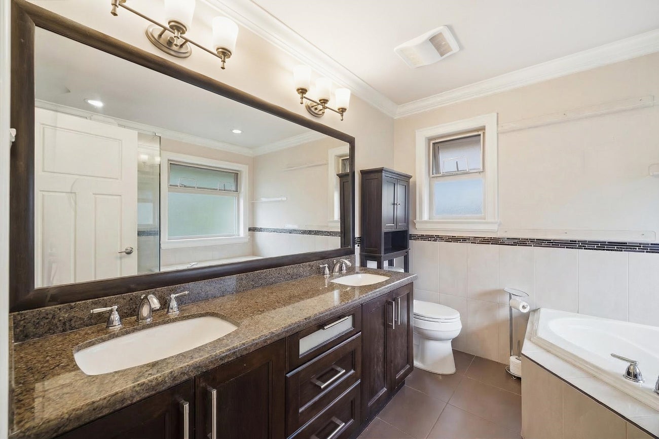 7440 Kraft Crescent - Government Road Single Family Residence for Sale, 6 Bedrooms (R3138867)# - 14 7440 Kraft Crescent - Government Road Single Family Residence for Sale, 6 Bedrooms (R3138867)# - 14