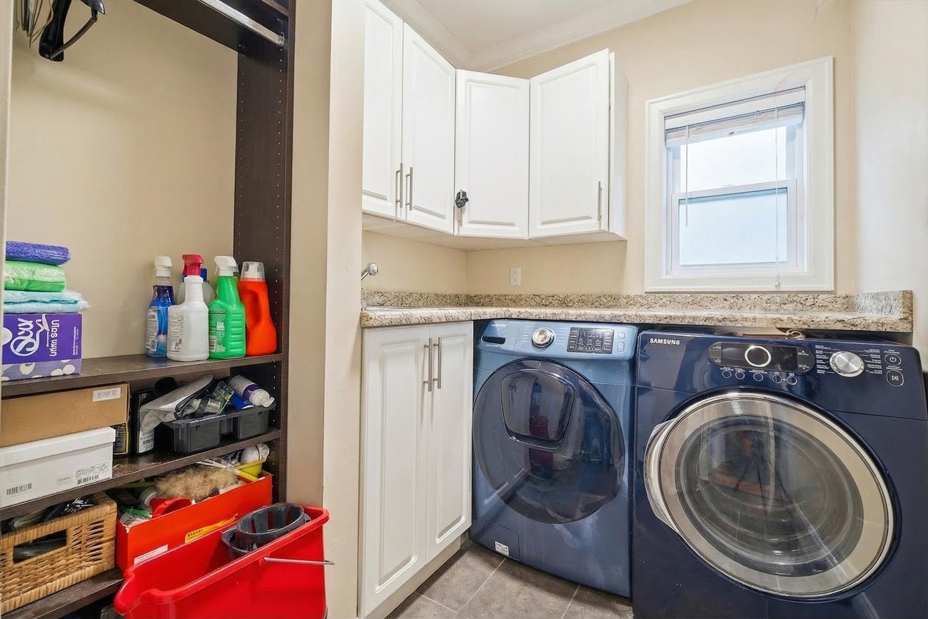 7440 Kraft Crescent - Government Road Single Family Residence for Sale, 6 Bedrooms (R3138867)# - 16