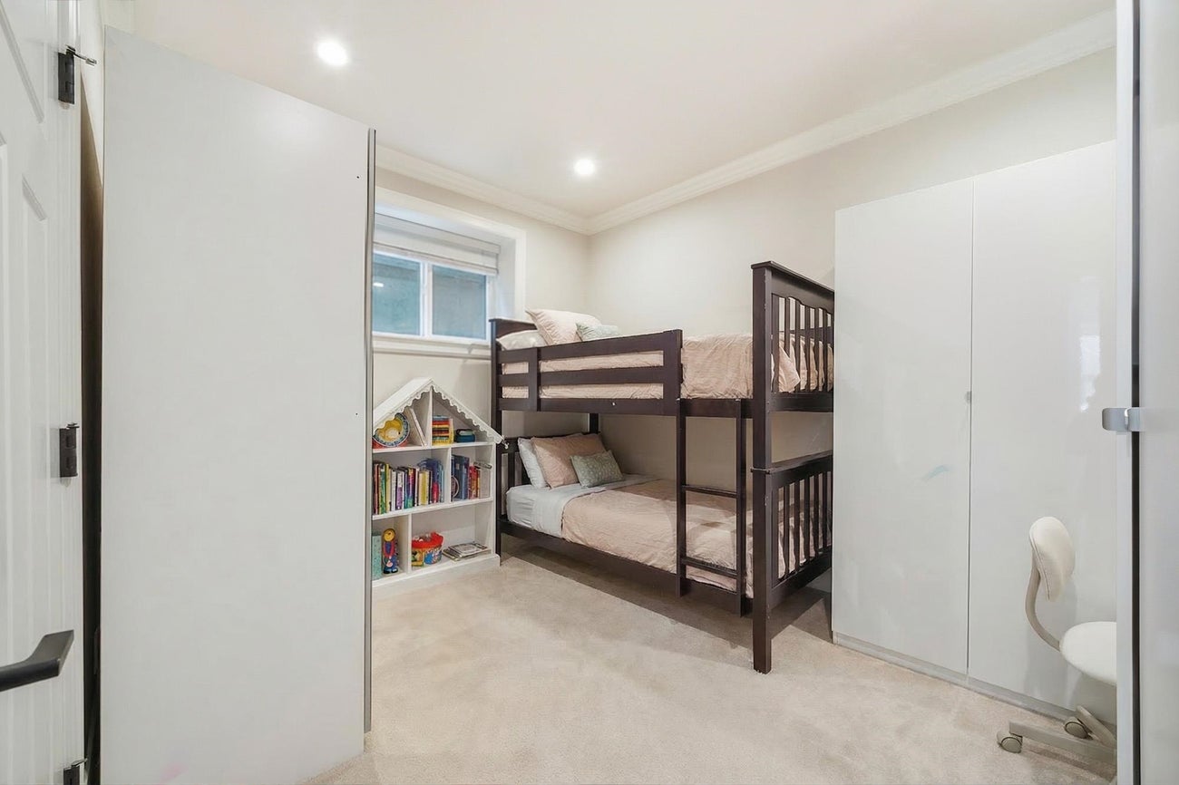 7440 Kraft Crescent - Government Road Single Family Residence for Sale, 6 Bedrooms (R3138867)# - 22 7440 Kraft Crescent - Government Road Single Family Residence for Sale, 6 Bedrooms (R3138867)# - 22