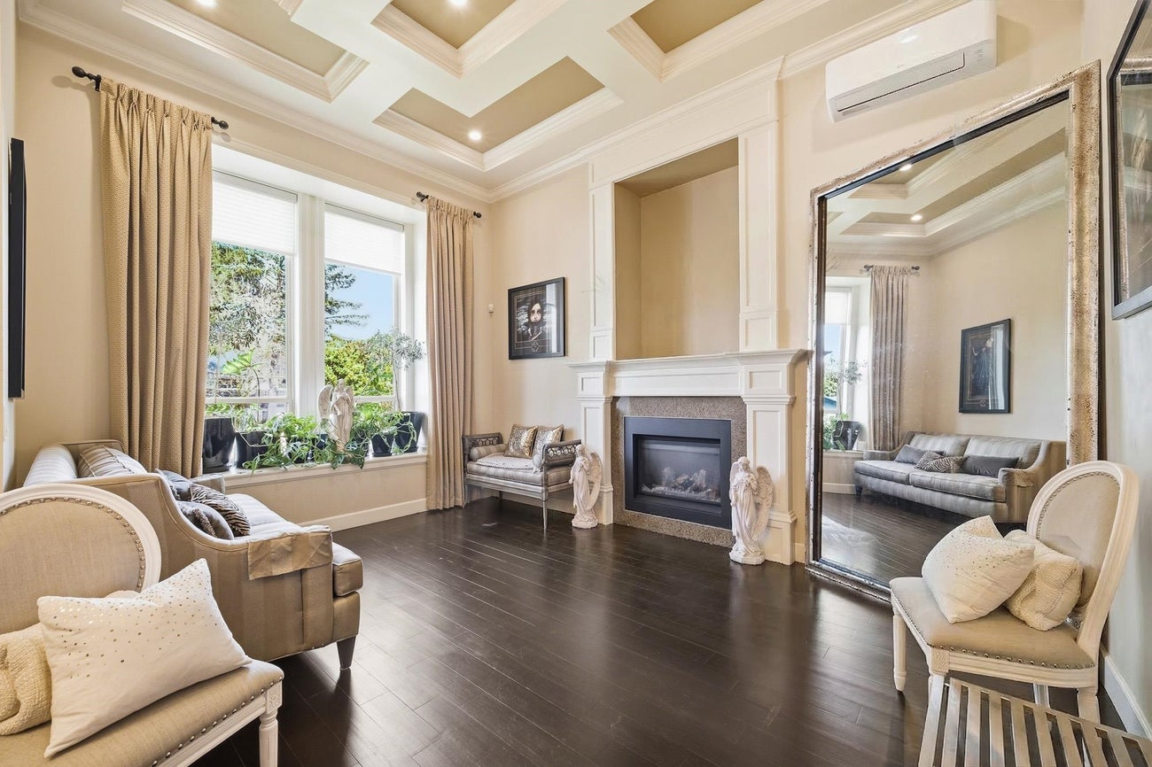 7440 Kraft Crescent - Government Road Single Family Residence for Sale, 6 Bedrooms (R3138867)# - 4 7440 Kraft Crescent - Government Road Single Family Residence for Sale, 6 Bedrooms (R3138867)# - 4