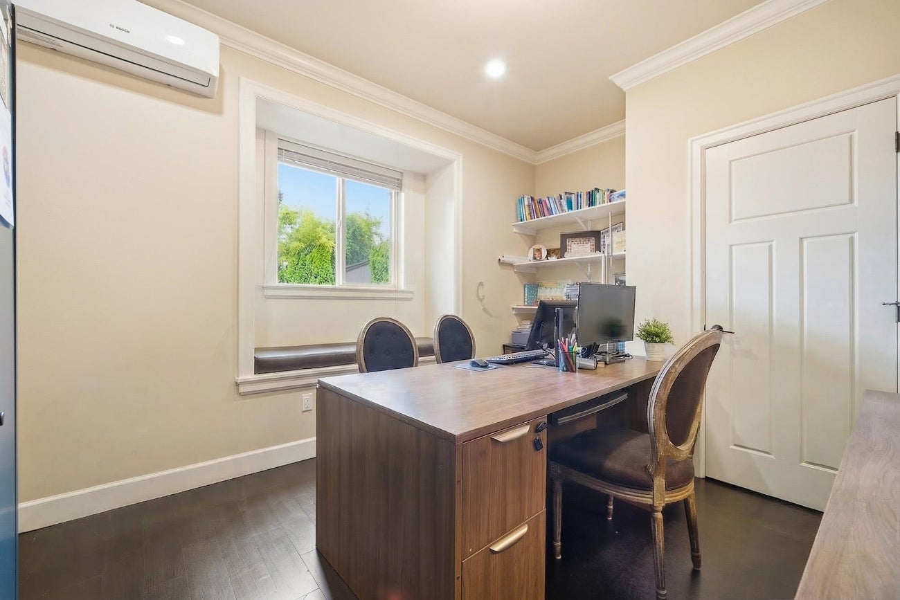 7440 Kraft Crescent - Government Road Single Family Residence for Sale, 6 Bedrooms (R3138867)# - 6 7440 Kraft Crescent - Government Road Single Family Residence for Sale, 6 Bedrooms (R3138867)# - 6