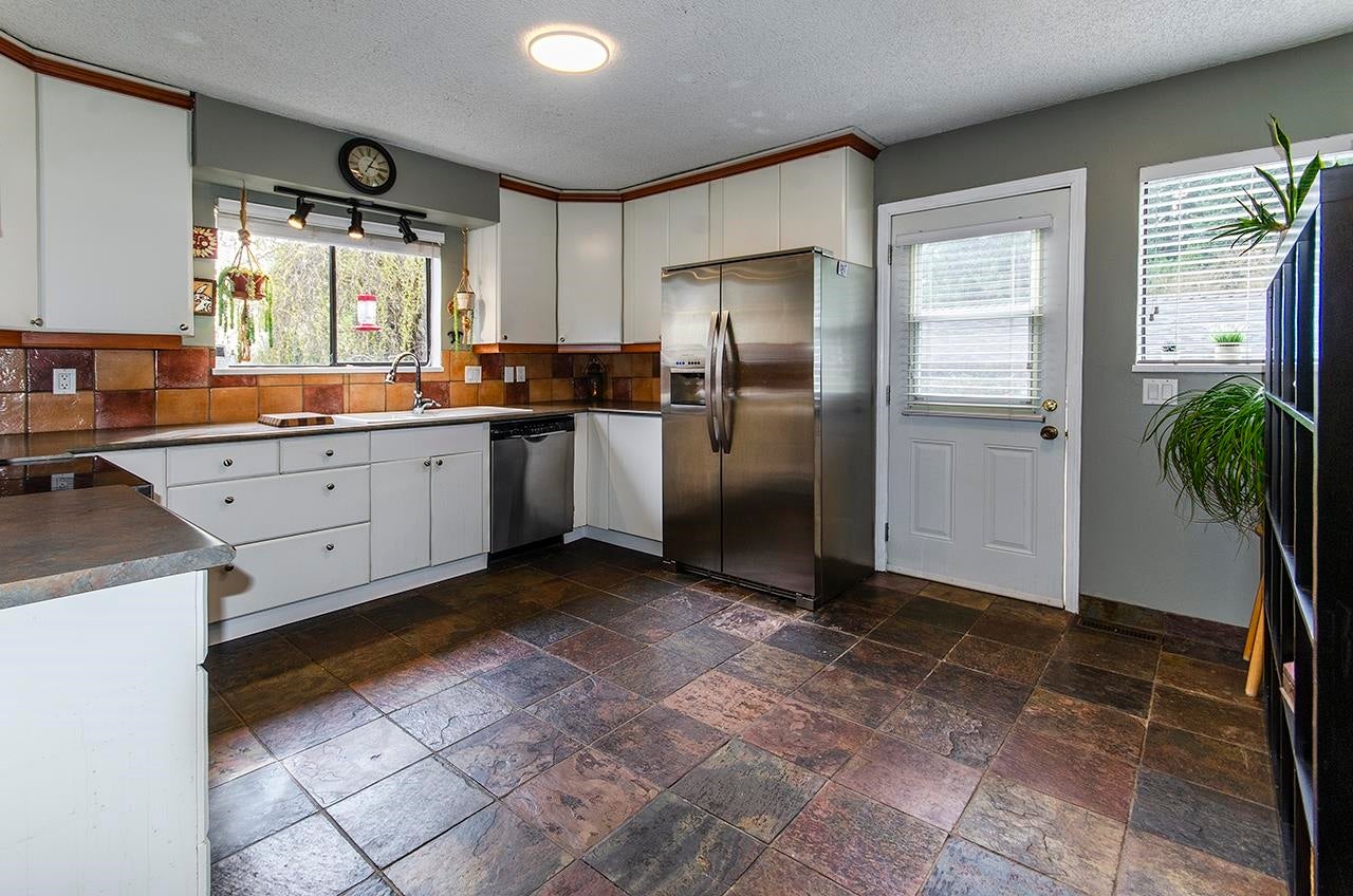 343 Dartmoor Drive - Coquitlam East Single Family Residence for Sale, 4 Bedrooms (R3138881)# - 6