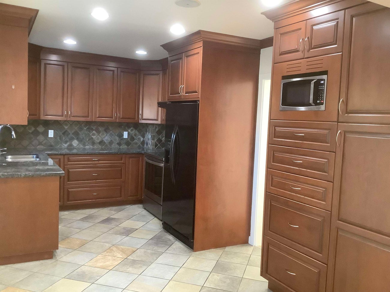 537 Draycott Street - Central Coquitlam Single Family Residence for Sale, 4 Bedrooms (R3139060)# - 2