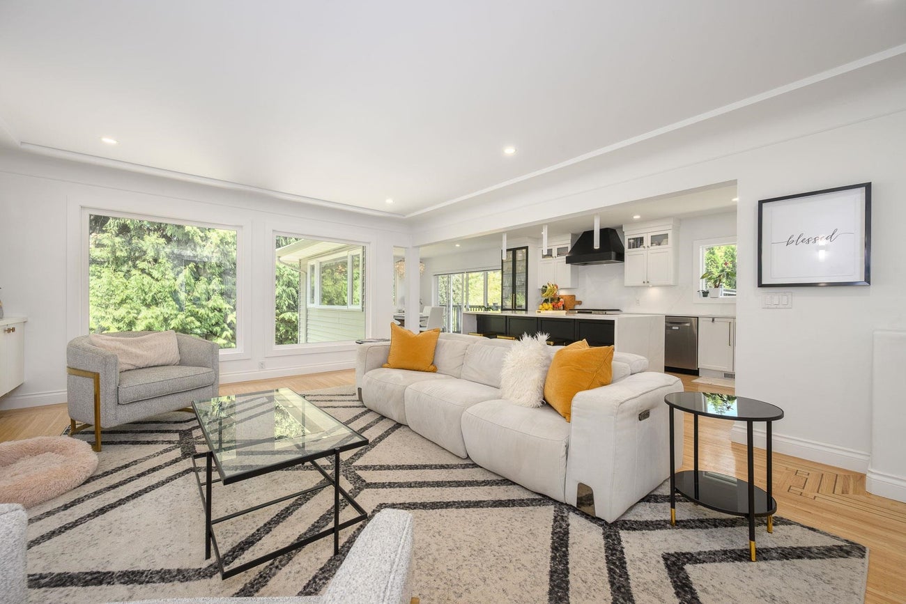 1047 Winslow Avenue - Central Coquitlam Single Family Residence for Sale, 6 Bedrooms (R3139309)# - 5