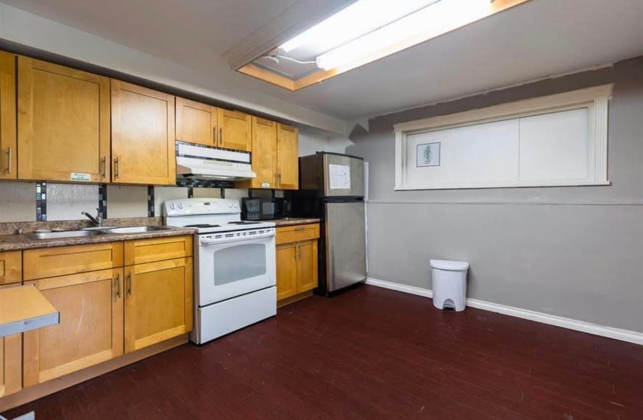 1150 Madore Avenue - Central Coquitlam Single Family Residence for Sale, 4 Bedrooms (R3139380)# - 12