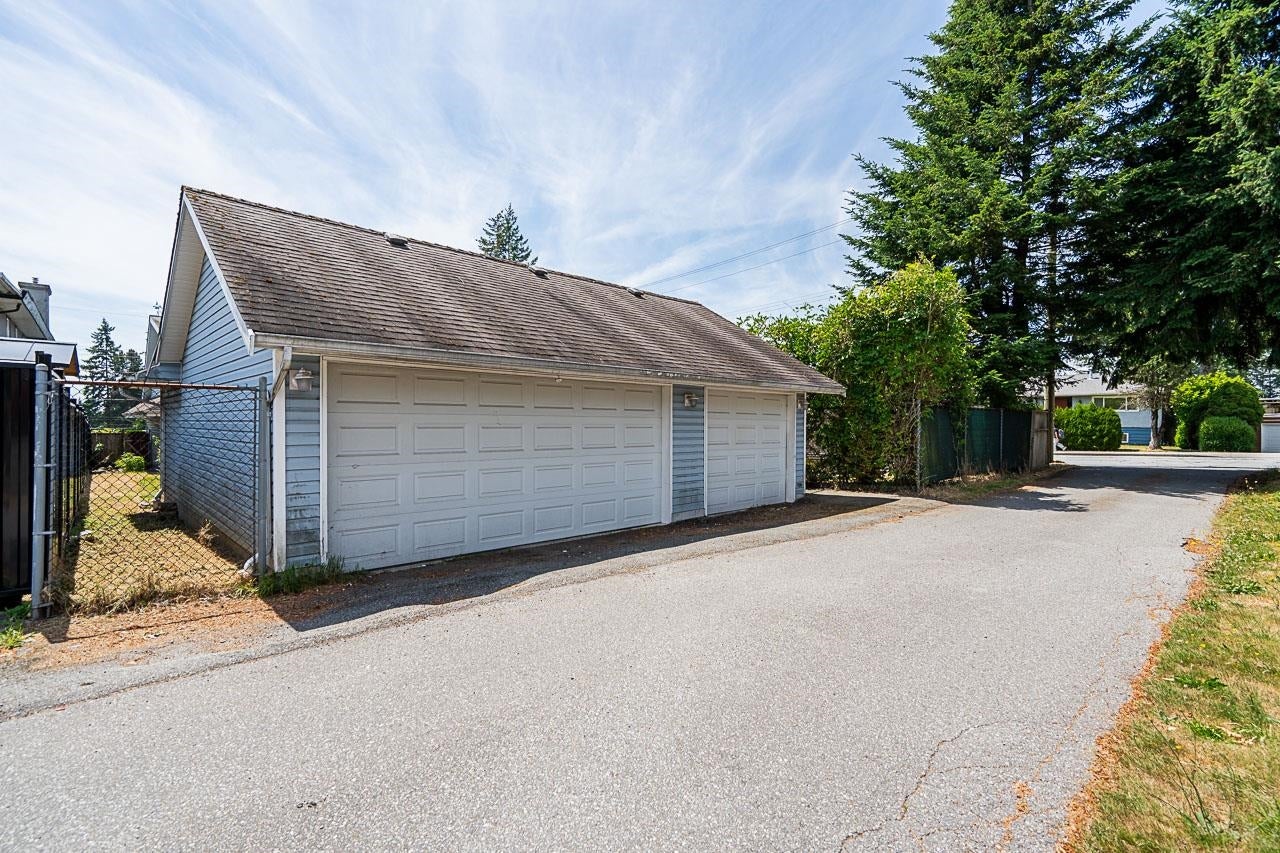 1707 Haversley Avenue - Central Coquitlam Single Family Residence for Sale, 3 Bedrooms (R3139959)# - 36