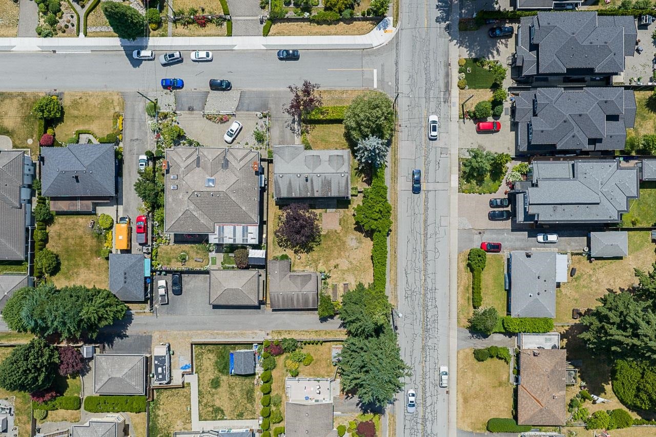 1707 Haversley Avenue - Central Coquitlam Single Family Residence for Sale, 3 Bedrooms (R3139959)# - 37
