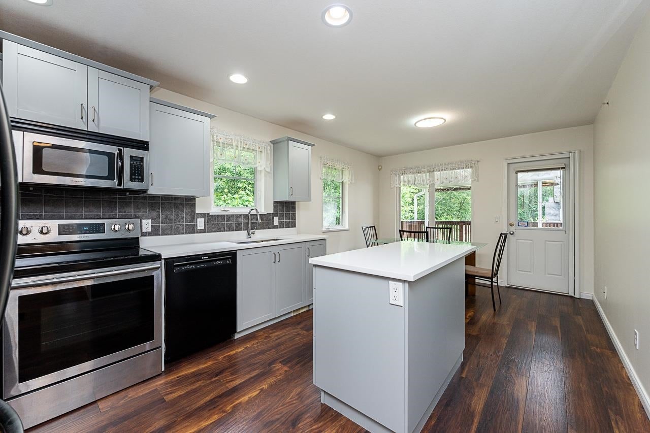 328 - 3000 Riverbend Drive - Coquitlam East Single Family Residence for Sale, 5 Bedrooms (R3140012)# - 5
