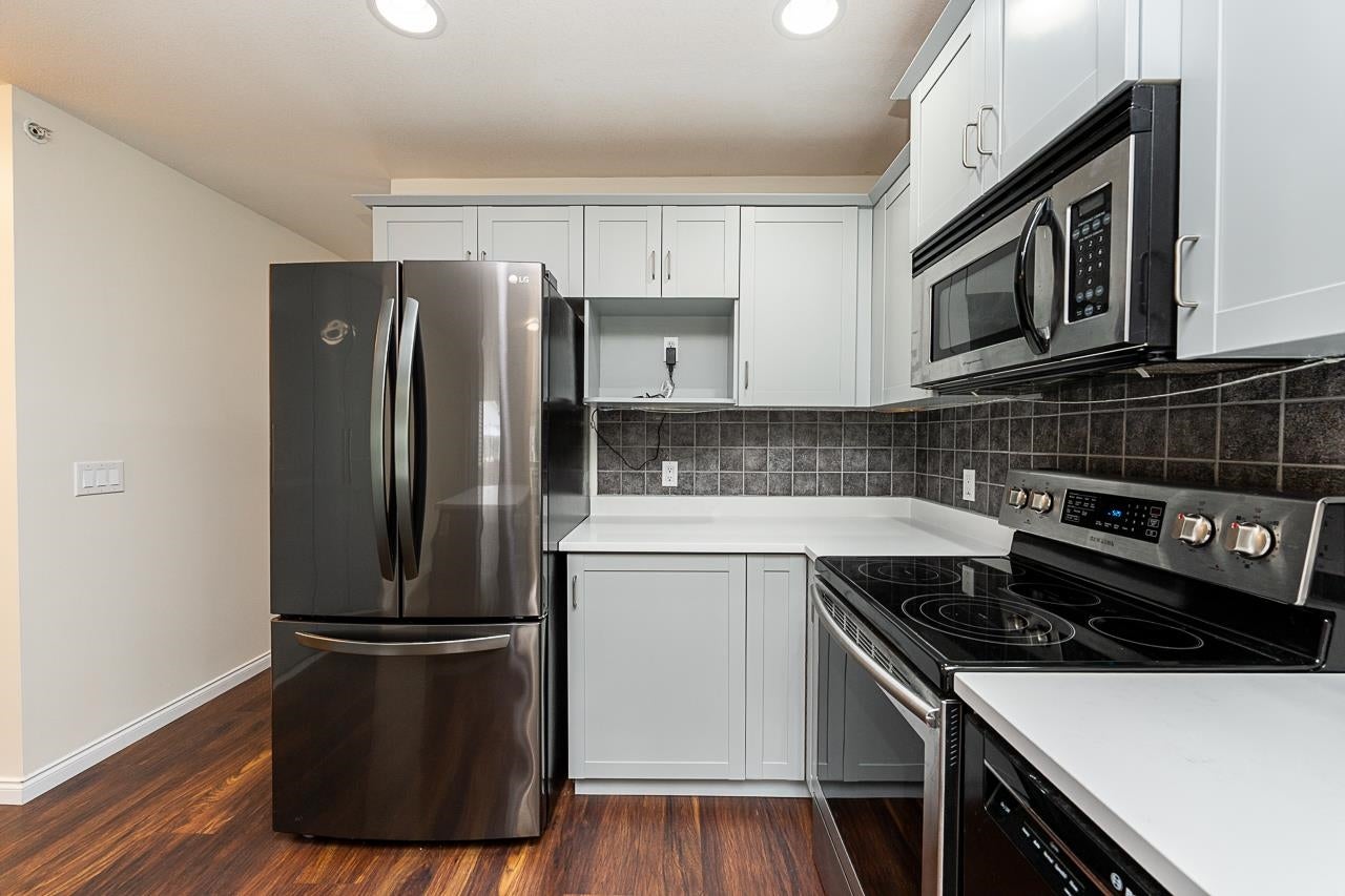 328 - 3000 Riverbend Drive - Coquitlam East Single Family Residence for Sale, 5 Bedrooms (R3140012)# - 6