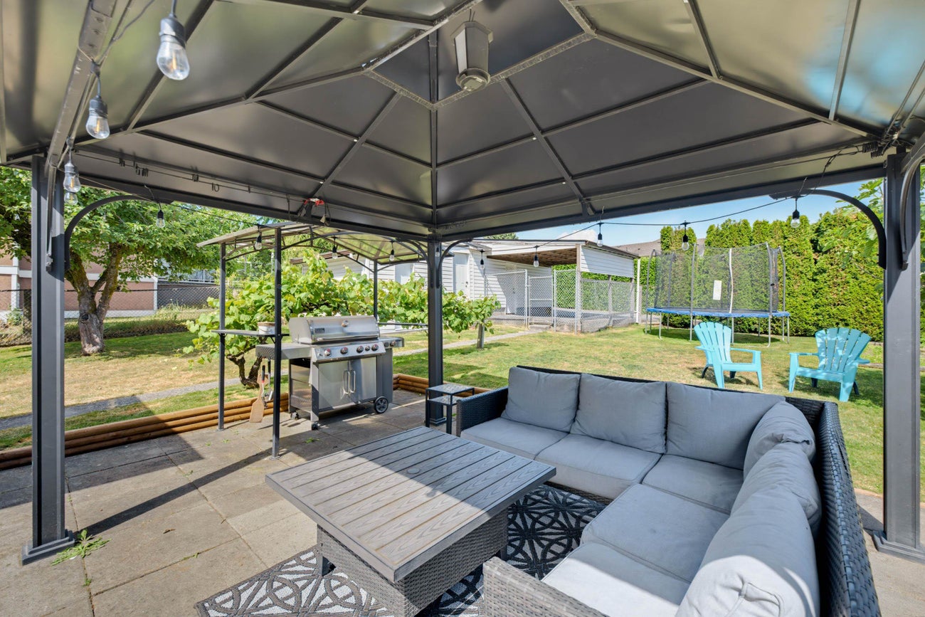 273 Burns Street - Coquitlam West Single Family Residence for Sale, 3 Bedrooms (R3140236)# - 22