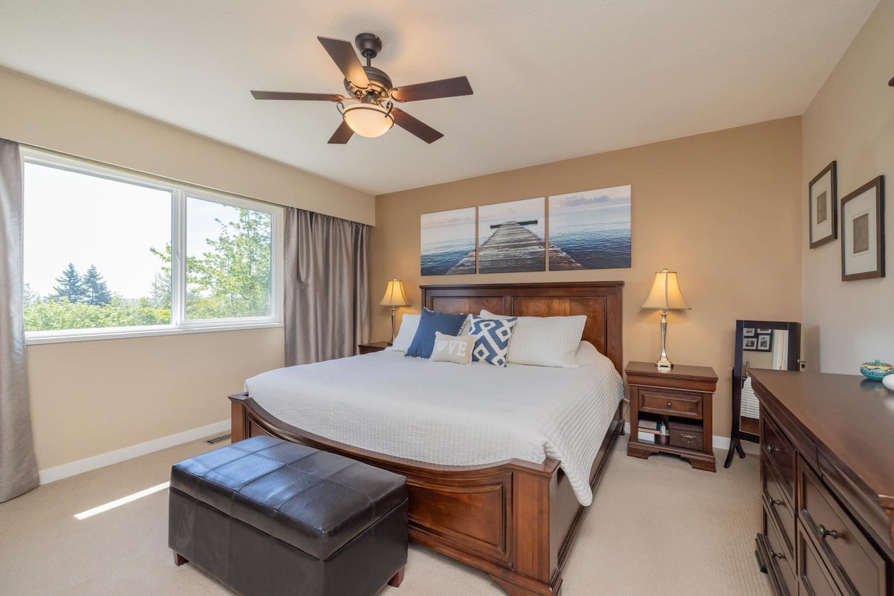 455 Alouette Drive - Coquitlam East Single Family Residence for Sale, 6 Bedrooms (R3140538)# - 17