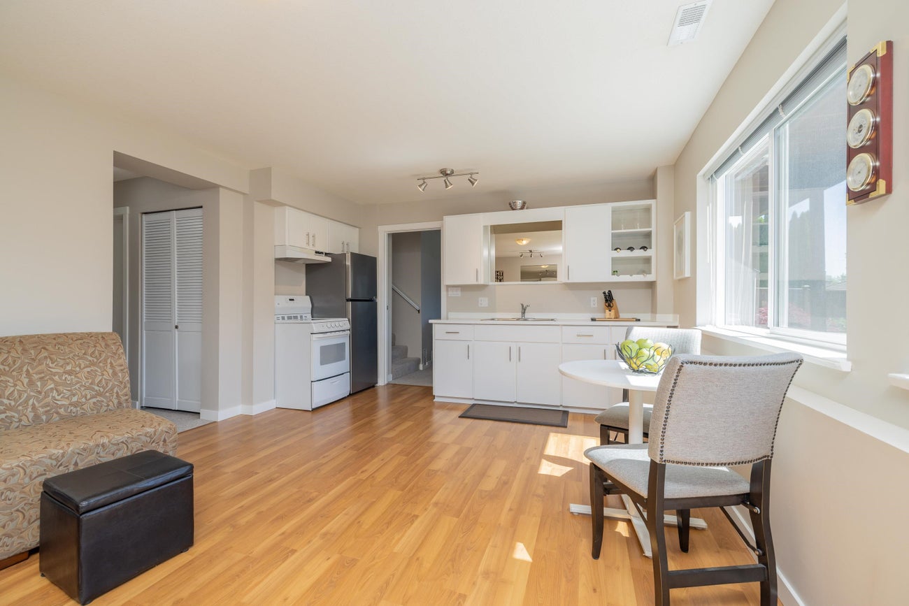 455 Alouette Drive - Coquitlam East Single Family Residence for Sale, 6 Bedrooms (R3140538)# - 27