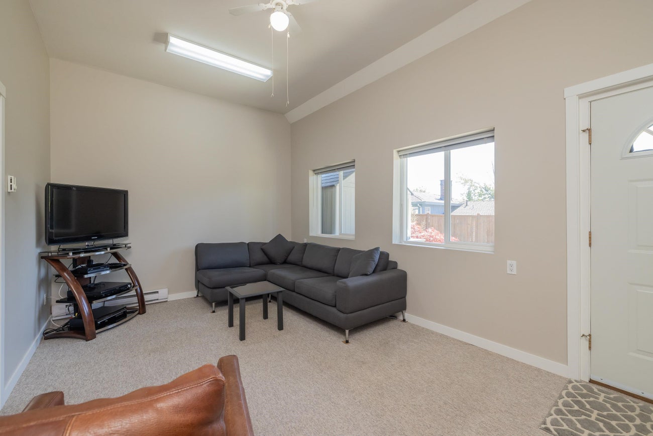 455 Alouette Drive - Coquitlam East Single Family Residence for Sale, 6 Bedrooms (R3140538)# - 28