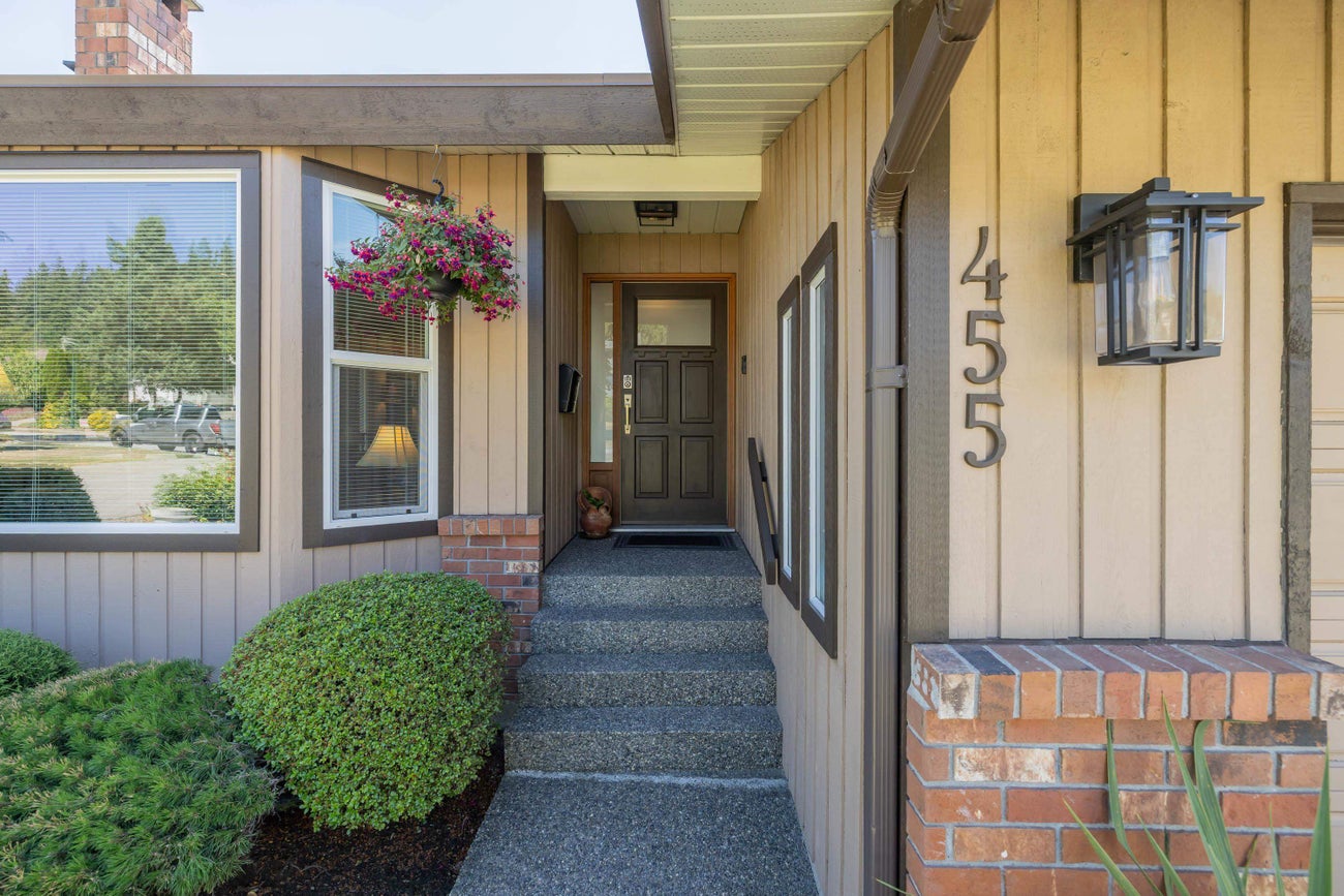 455 Alouette Drive - Coquitlam East Single Family Residence for Sale, 6 Bedrooms (R3140538)# - 3