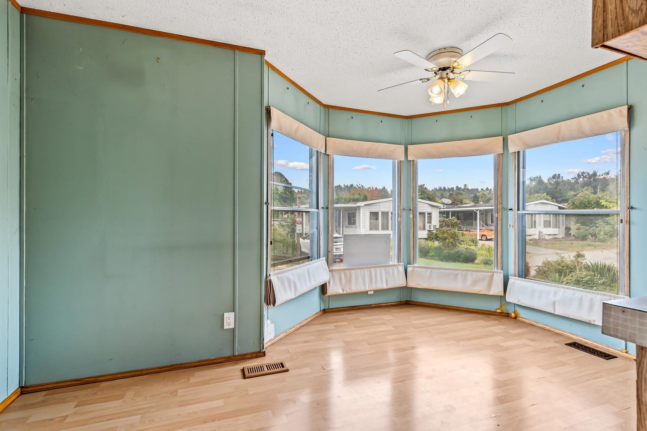 141 - 145 King Edward Street - Maillardville Manufactured Home for Sale, 2 Bedrooms (R3141176)# - 12