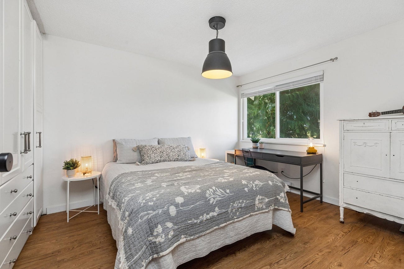 2509 Burian Drive - Coquitlam East Single Family Residence for Sale, 3 Bedrooms (R3142088)# - 10 2509 Burian Drive - Coquitlam East Single Family Residence for Sale, 3 Bedrooms (R3142088)# - 10
