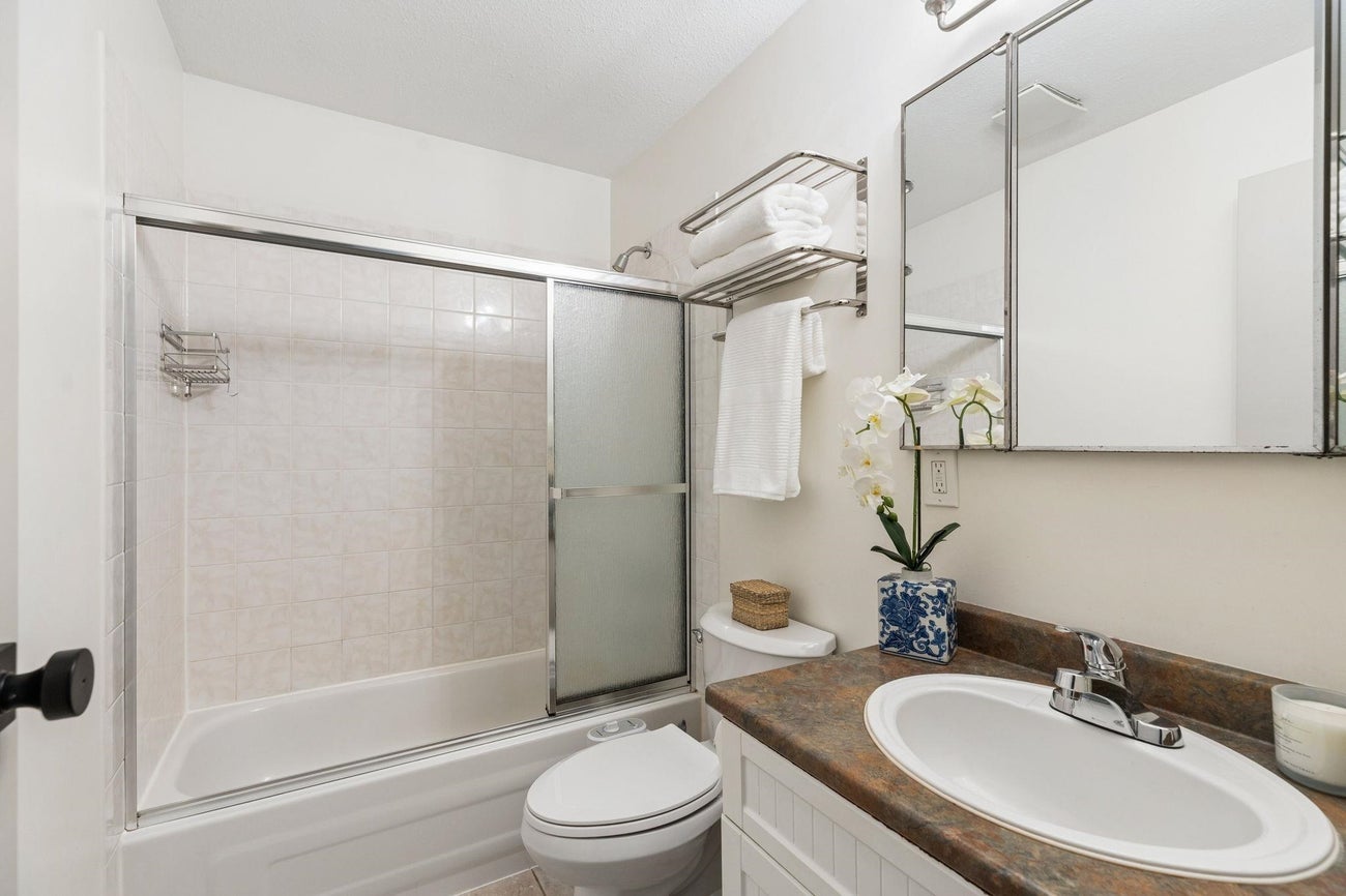 2509 Burian Drive - Coquitlam East Single Family Residence for Sale, 3 Bedrooms (R3142088)# - 16 2509 Burian Drive - Coquitlam East Single Family Residence for Sale, 3 Bedrooms (R3142088)# - 16