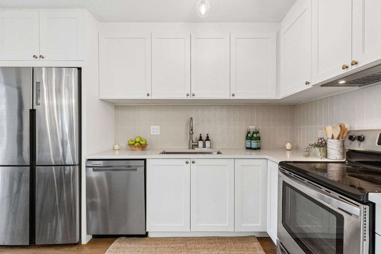 2509 Burian Drive - Coquitlam East Single Family Residence for Sale, 3 Bedrooms (R3142088)# - 5 2509 Burian Drive - Coquitlam East Single Family Residence for Sale, 3 Bedrooms (R3142088)# - 5