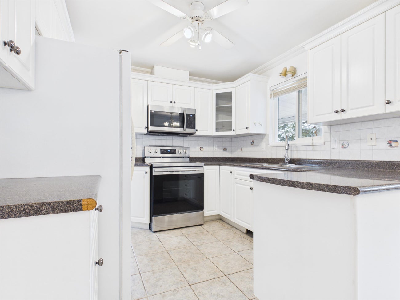 951 Everett Crescent - Sperling-Duthie Single Family Residence for Sale, 5 Bedrooms (R3142267)# - 16 951 Everett Crescent - Sperling-Duthie Single Family Residence for Sale, 5 Bedrooms (R3142267)# - 16