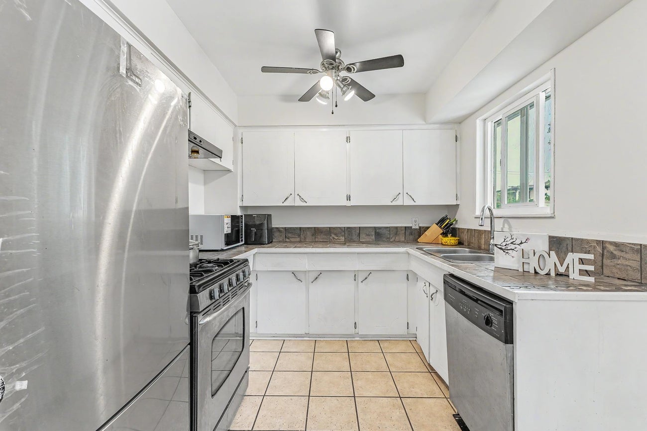 1684 Cornell Avenue - Central Coquitlam Single Family Residence for Sale, 4 Bedrooms (R3142962)# - 15 1684 Cornell Avenue - Central Coquitlam Single Family Residence for Sale, 4 Bedrooms (R3142962)# - 15